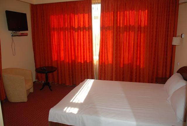 Hotel Coliseum Calafat Chambre photo